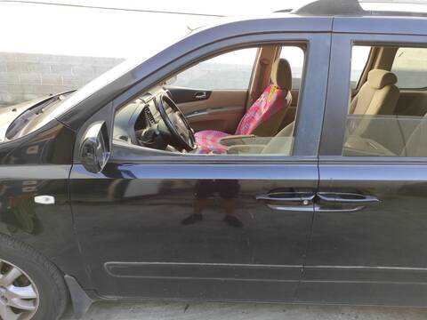 Puerta Delantera Izquierda Kia Carnival J3