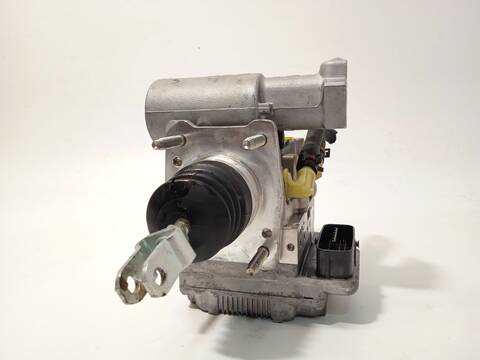 Foto 3ª: Abs Toyota Yaris 1.5 HYBRID NHP130_) 101CV 74KW [1NZFXE] (2015)