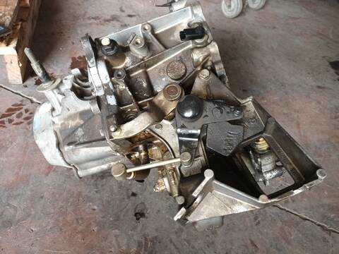 Foto 2ª: Caja Cambios Peugeot 406 6FZ BERLINA (2002)