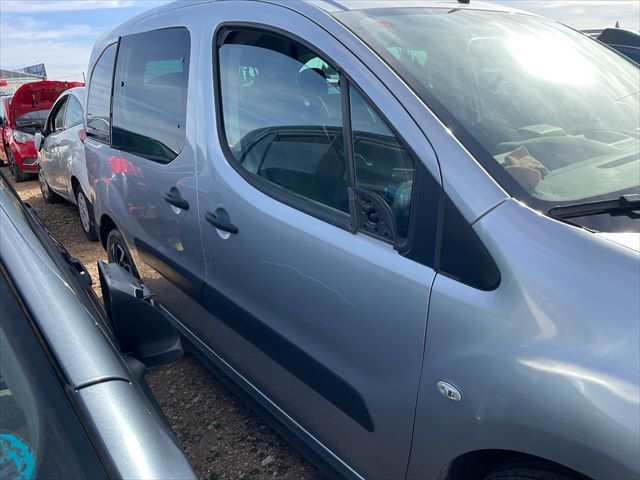 Foto 2ª: Puerta Lateral Corredera Derecha Peugeot Partner 1.6 HDI 120cv [BH01] (2016)