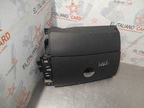 Foto 3ª: Guantera Mini Countryman COOPER SD ALL4 143CV 105KW [N47C20A] (2013)