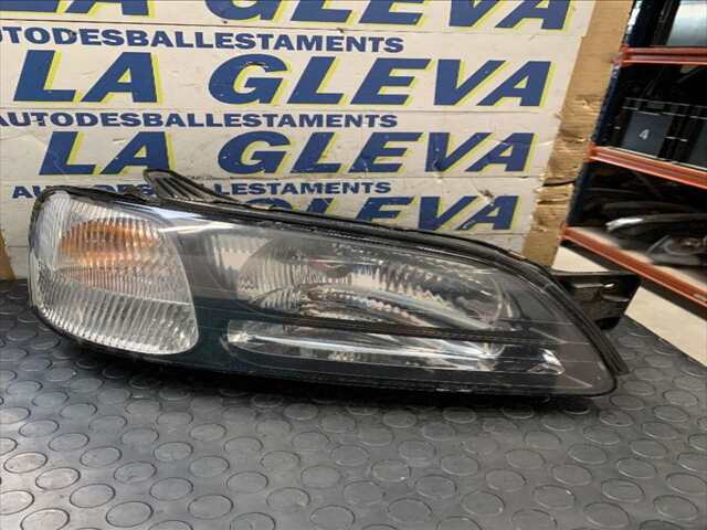 Faro Derecho Subaru Legacy 2.0