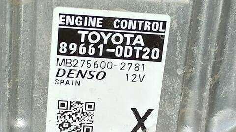 Foto 4ª: Centralita Motor ECU Toyota Yaris HYBRID FEEL 101CV 74KW [1NZ] (2016)