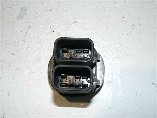 Foto 3ª: Botonera Elevalunas Ford Ka 1.3 G 1996-2008 [J4P] (2002)