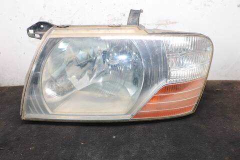 Faro Izquierdo Mitsubishi Montero 3.2 DI-D GLS HUNTER 3-PTAS.) 165CV 121KW