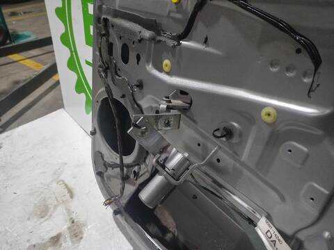 Foto 2ª: Puerta Trasera Derecha Ford S Max TITANIUM 140CV [QXWB] (2006)