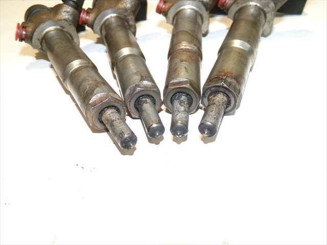 Foto 2ª: Inyectores Ford Focus 1.8 TDCI 2008-2011 [KKDA] (2009)