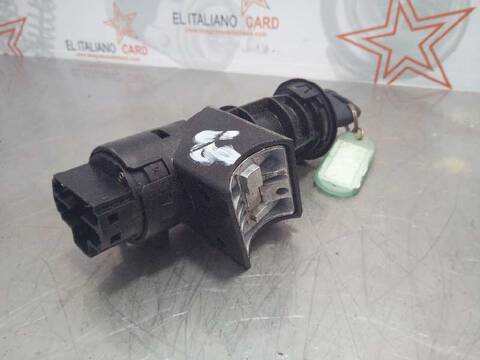Foto 3ª: Antirrobo Fiat Punto 1.2 8V BERLINA 60CV 44KW [188A4000] (2000)