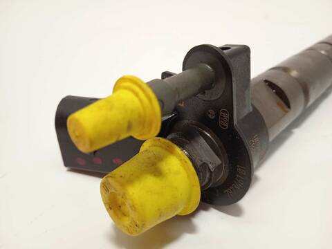 Foto 3ª: Inyectores Bmw Serie 3 315 335D XDRIVE 313CV 230KW [N57D30B] (2018)