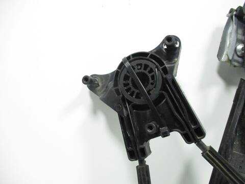 Foto 3ª: Elevalunas Eléctrico Delantero Derecho Seat Ibiza CJZ (2015)