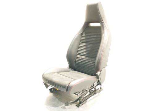 Foto 2ª: Asiento Delantero Derecho Mercedes Clase A 140 A 200 CDI - D 176.008) 136CV 100KW [OM 651.930] (2015)