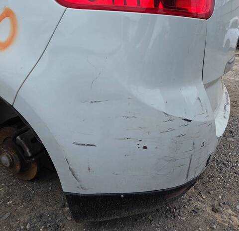 Foto 3ª: Paragolpes Trasero Renault Scenic PRIVILEGE 131CV 96KW (2013)