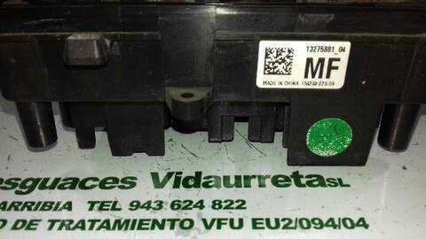 Foto 3ª: Caja Reles Fusibles Opel Insignia 2.0 16V CDTI BERLINA 160CV 118KW [A20DTH] (2009)