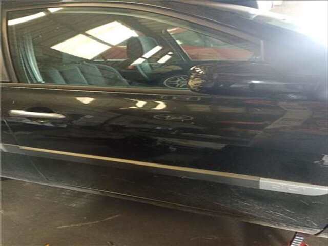 Puerta Delantera Derecha Renault Megane 1.5 AUTHENTIQUE [1.5 LTR. - 78 KW DCI DIESEL] II BERLINA 5P (10.2002-_)