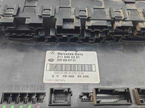 Foto 2ª: Caja Reles Fusibles Mercedes Clase E 180 E 280 CDI 211.020) BERLINA 190CV 140KW [642920] (2008)
