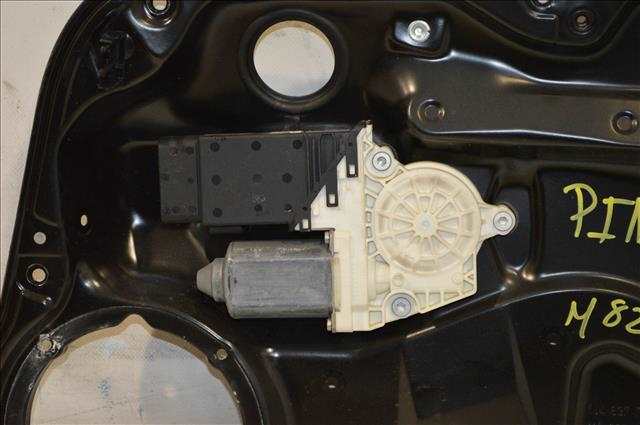 Foto 3ª: Elevalunas Eléctrico Delantero Derecho Volkswagen Golf 1.6 G SERIE 4 1998-2004 [AEH] (1998)