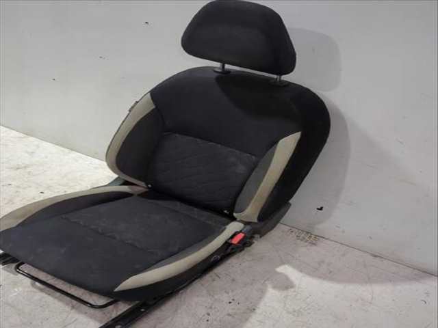 Foto 3ª: Asiento Delantero Derecho Nissan Micra 1.5 DCI 90CV [K9K 628] (2016)
