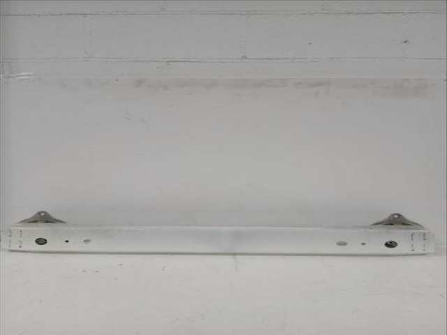 Foto 2ª: Refuerzo Paragolpes Trasero Toyota Yaris ACTIVE 112CV [2NRFKE] (2017)