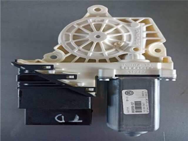 Elevalunas Eléctrico Trasero Derecho Volkswagen Passat 2.0 TDI 16V