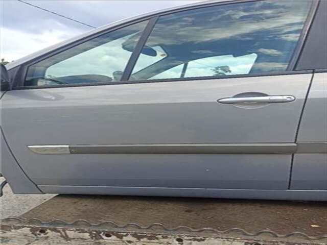 Puerta Delantera Izquierda Renault Scenic 1.9 AUTHENTIQUE [1.9 LTR. - 88 KW DCI DIESEL] (JM)(2003-_)