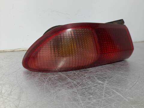 Foto 3ª: Piloto Trasero Izquierdo Alfa Romeo 156 1.9 JTD CAT 105CV 77KW [AR32302] (1999)