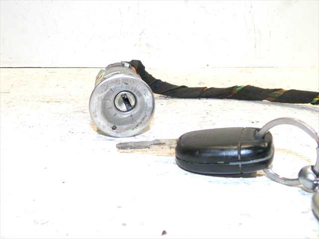 Foto 2ª: Antirrobo Renault Clio 1.4 G 1998-2001 [K4JA7] (2001)