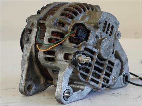 Foto 2ª: Alternador Mazda 5 2.0 CD BERLINA 143CV 105KW [D/ RF] (2006)