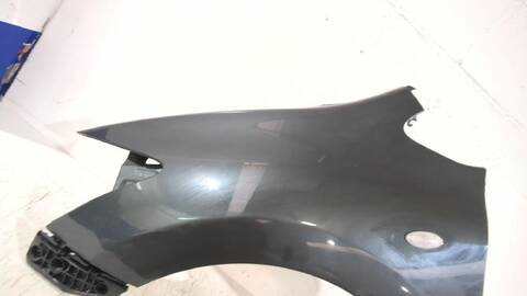 Foto 3ª: Aleta Delantera Izquierda Toyota Auris 1.6 ZRE151_) 124CV [1ZR-FE] (2006)