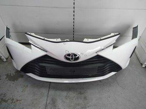 Foto 2ª: Paragolpes Delantero Toyota Yaris 1.5 NSP131_) 112CV 82KW [2NR] (2019)