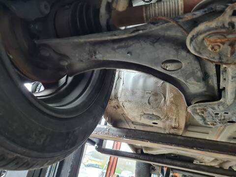 Brazo Suspension Delantero Derecho Peugeot 208 BUSINESS LINE 68CV 50KW