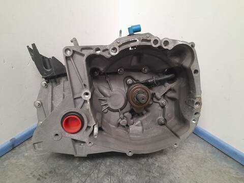 Caja Cambios Renault Clio AUTHENTIQUE 75CV 55KW