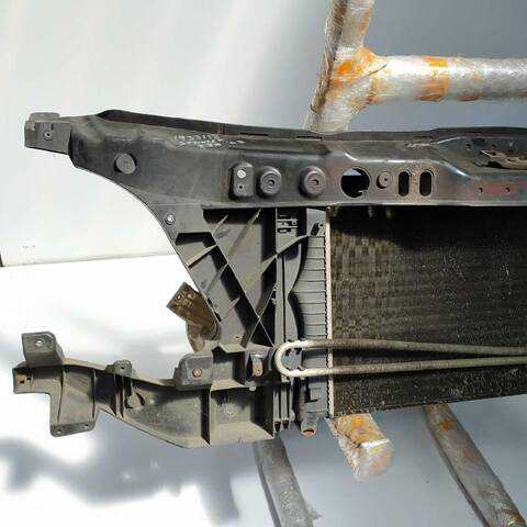 Foto 3ª: Paragolpes Delantero Mercedes Sprinter 211 CDI 906.611 906.613) FURGONETA (2006)