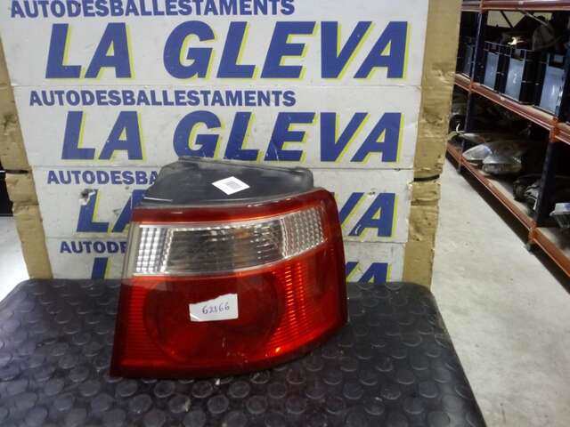 Piloto Trasero Derecho Kia Carens 2.000 CRDI 112CV/83KW 0CV