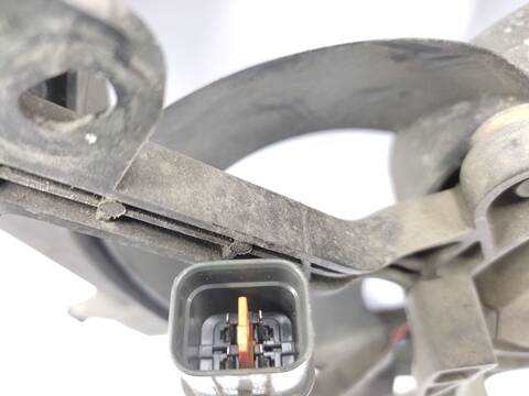 Foto 3ª: Electroventilador Mitsubishi Colt 1.1 Z31A Z32A) 75CV 55KW [134910] (2005)