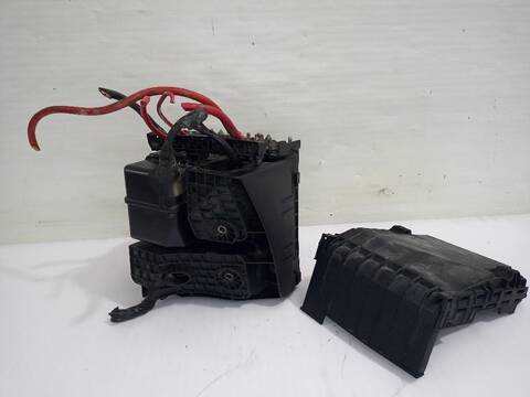 Foto 2ª: Caja Reles Fusibles Seat Toledo EXCLUSIVE 140CV [BKD] (2004)