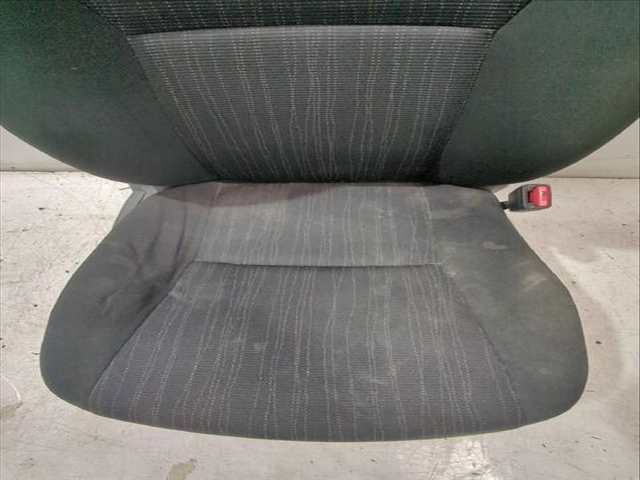 Foto 2ª: Asiento Delantero Derecho Toyota Auris 1.33 DUAL-VVTI NRE150_) 101CV [1NR-FE] (2006)