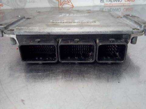 Foto 3ª: Centralita Motor ECU Renault Laguna 140CV 103KW (2001)