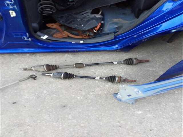 Transmision Delantera Izquierda Toyota Yaris 1.5 HYBRID NHP130_ NHP130)