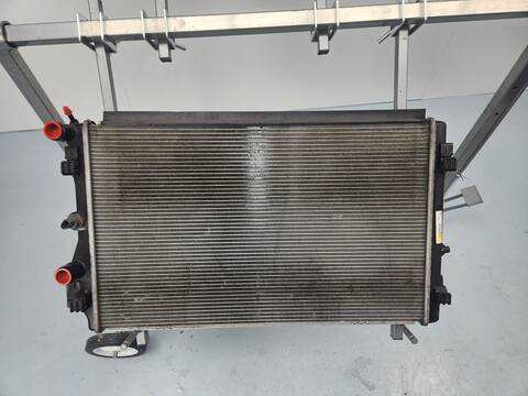 Foto 3ª: Radiador Motor Audi A1 AMBITION 185CV 136KW [CAVG] (2011)