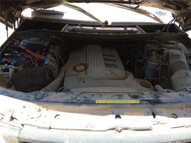 Foto 3ª: Aleta Delantera Derecha Land Rover Range 3.0 TD6 HSE [3.0 LTR. - 130 KW TD6] [306D1]