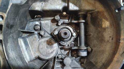 Foto 3ª: Caja Cambios Fiat Grande Punto 1.3 16V MULTIJET ACTIVE 55KW) 75CV [199A2000] (2010)