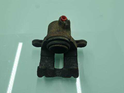 Foto 2ª: Pedal Embrague Toyota Land Cruiser 3.0 TD 163CV 120KW [1KDFTV] (2003)