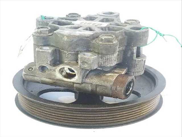 Bomba de Direccion Toyota Avensis 2.2 D-4D ADT251_ ADT251R)