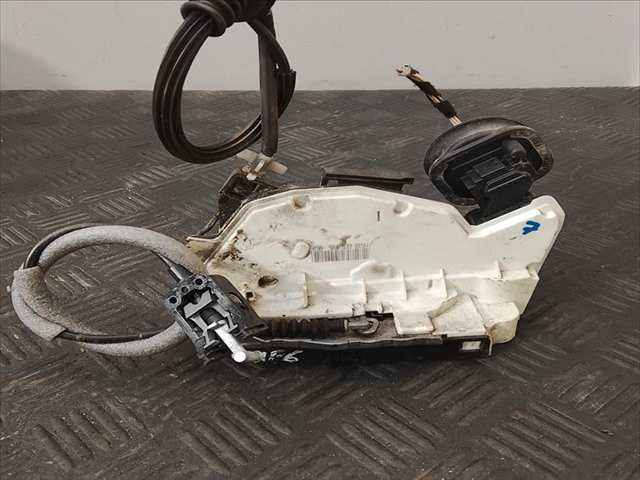Cerradura Puerta Trasera Izquierda Volkswagen Golf 2.0 TDI 150CV
