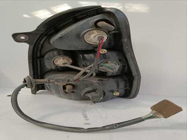 Foto 2ª: Piloto Trasero Izquierdo Kia Carnival TD LS 126CV 93KW (1999)