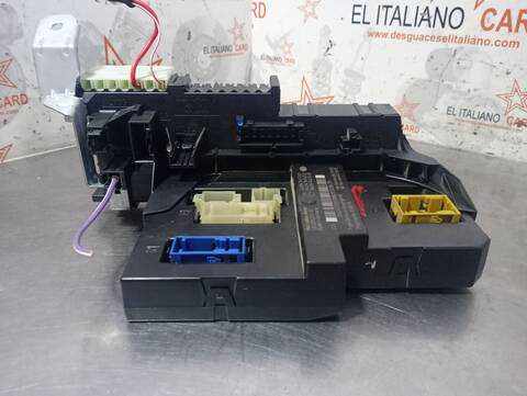 Foto 3ª: Caja Reles Fusibles Mercedes Clase C 160 220 T CDI 204.208) 170CV 125KW FAMILIAR [OM646811] (2008)