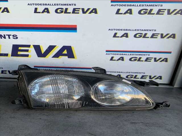 Faro Derecho Toyota Avensis 2.0 D4D