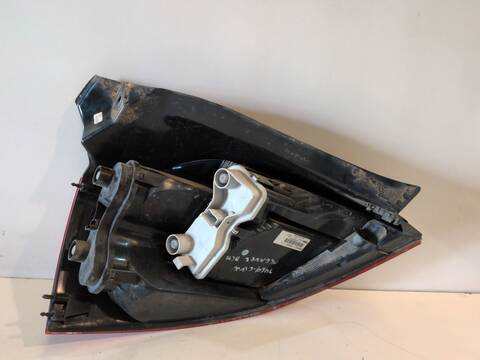 Foto 3ª: Piloto Trasero Derecho Renault Megane K4M760 BERLINA II CLASSIC BERLINA (2004)