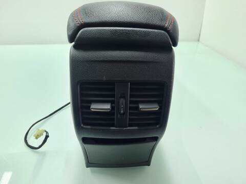 Foto 2ª: Consola Central Mercedes Clase A 140 A 45 AMG 4-MATIC 176.052) 381CV 280KW [133980] (2017)