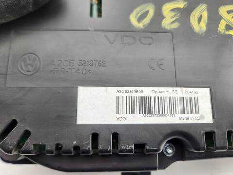 Foto 3ª: Cuadro de Instrumentos Volkswagen Tiguan ADVANCE BLUEMOTION 140CV 103KW [CFFB] (2010)